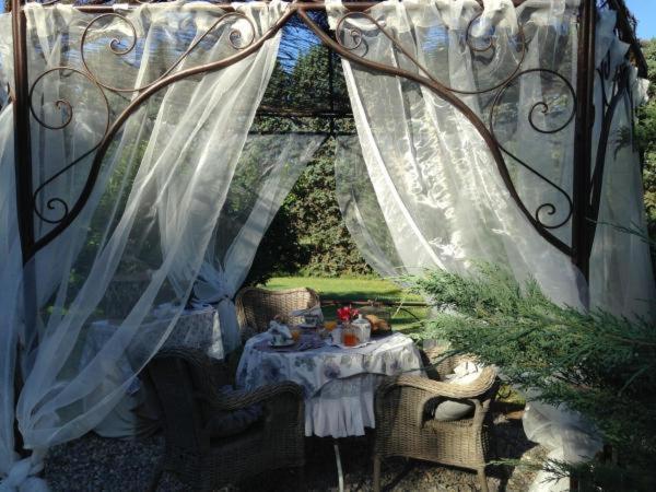 Le Moulin De Sonnailles Couette-café 3*