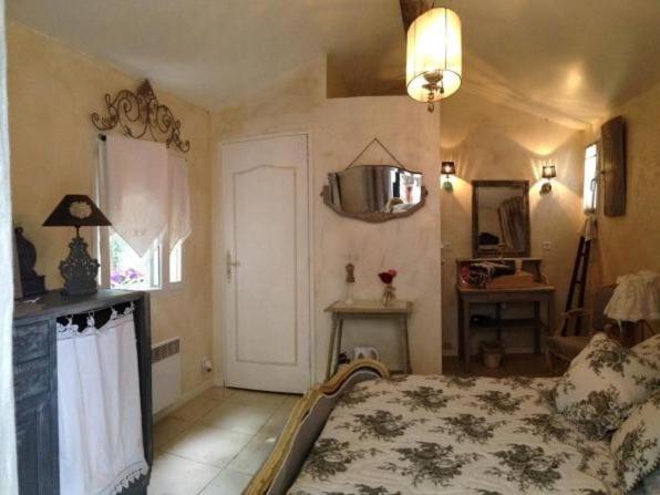Couette-café Le Moulin De Sonnailles 3*